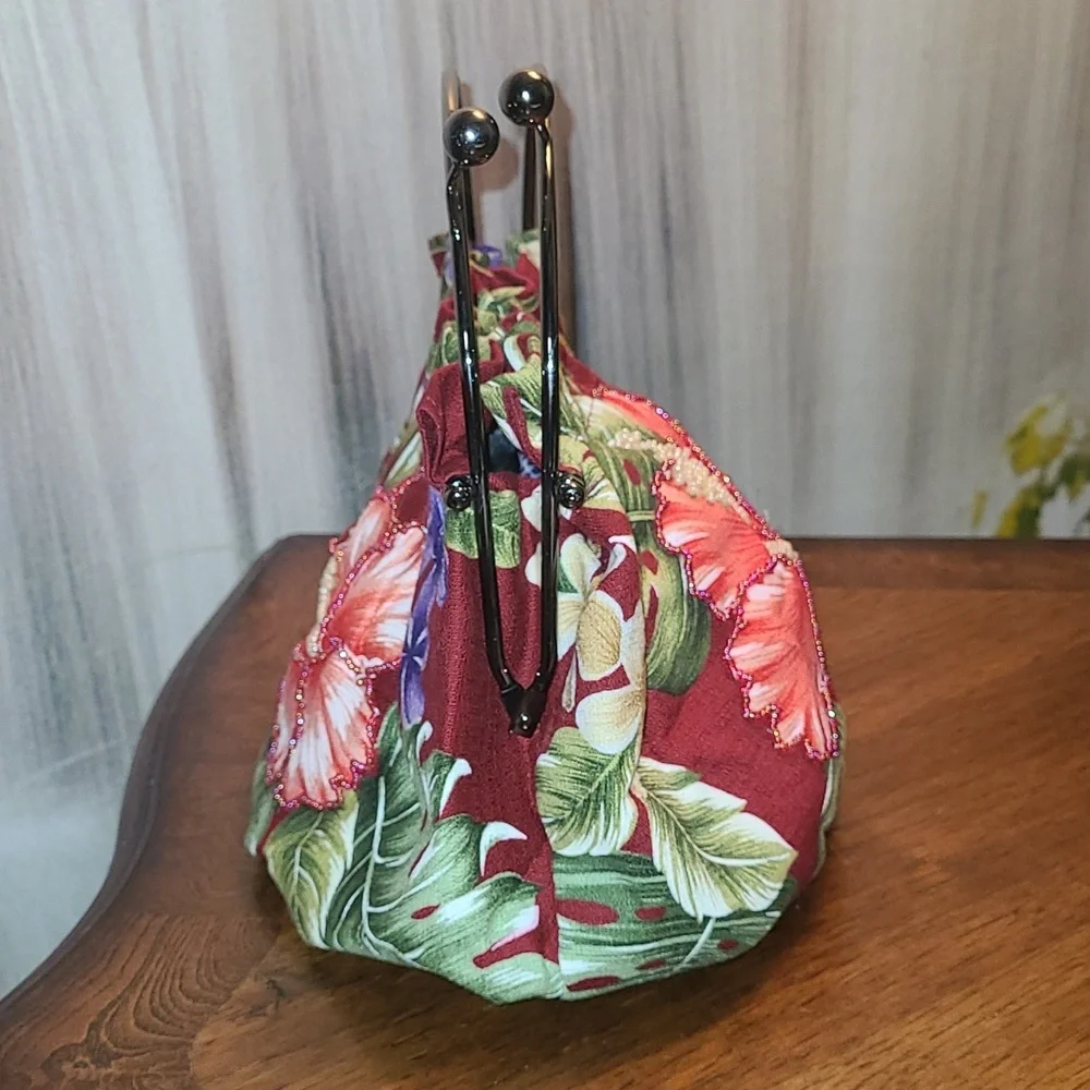 Ky's unique vintage Hawaiian bright beaded hibiscus floral clutch hand bag